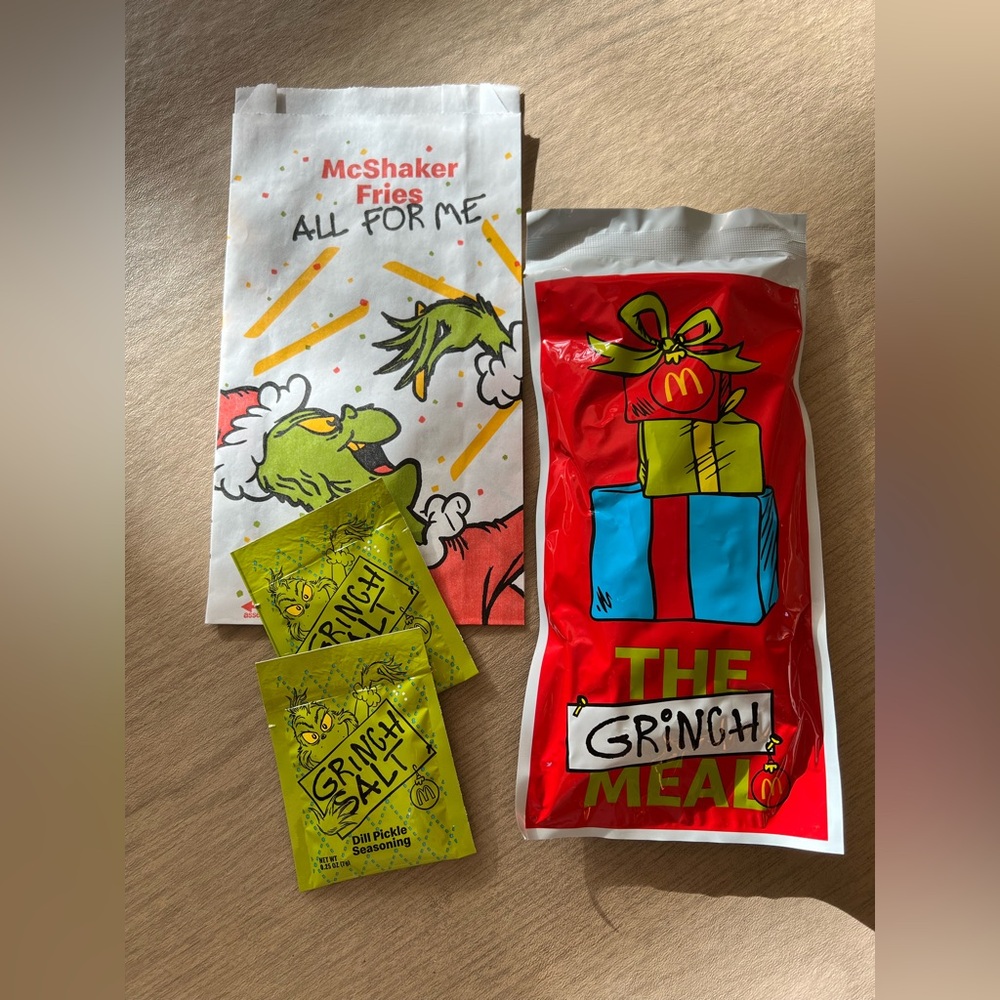 McDonald’s The Grinch Socks and Salts 2025